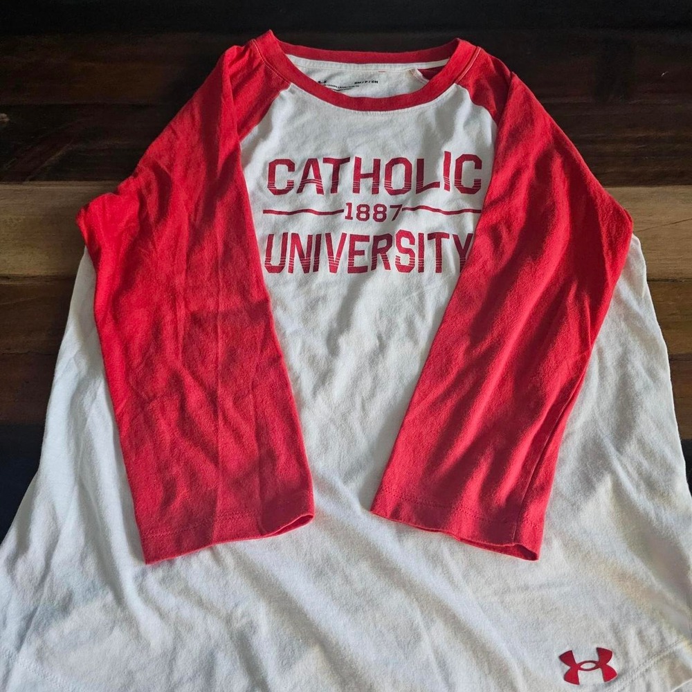 Under Armour 3/4 sleeve shirt 'CATHOLIC 1887 UNIVERSITY', size S #college 0149